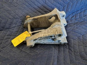 2010 - 2012 CHEVROLET CHEVY EQUINOX REAR TRANSMISSION MOUNT BRACKET 257891176 - Bild 1 von 5