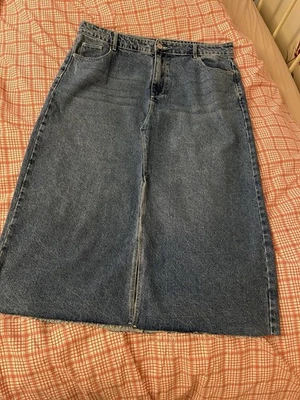 Ladies blue Denim Midi Skirt Size 16 George Excellent Condition  - Image 1 of 4