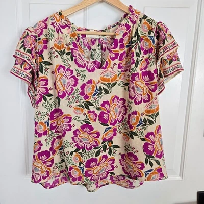 Top corto Artelier Nicole Miller estampado floral manga aleteada talla grande Resort Foto 1 de 4