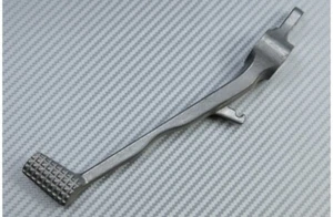 Palanca Pedal de Freno Trasero Plata KAWASAKI ZX6R ZX-6R ZX6-R ZX636C 2005-2006 - Picture 1 of 3