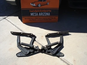 1969-1972 PONTIAC GRAND PRIX OEM HOOD HINGE SET - 2 PC - Picture 1 of 9