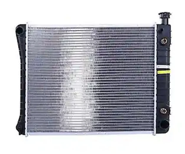Radiador Carquest Premium 432056 nuevo para Chevy 1988-1995, GMC y Suburban OEM Foto 1 de 4