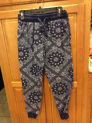 Спортивные кроссовки Rue 21 синие пейсли размер Small с карманами - Изображение 1 из 4