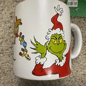 Taza de café The Grinch 2023 16 oz apta para lavavajillas/microondas cerámica Bioworld - Imagen 1 de 10