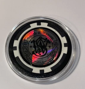 Smith & Wesson Black Poker Chip Golf Ball Marker - Hologram Type Finish - Picture 1 of 4
