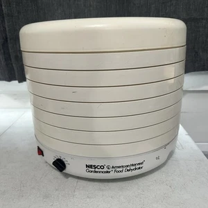 NESCO Gardenmaster FD-1010 disidratatore alimentare 7 vassoi - Foto 1 di 8