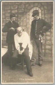 PRISIONERO PRESO PELUQUERÍA ANTIGUA FOTO REAL POSTAL RPPC - Imagen 1 de 2
