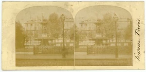 PHOTO photographie Vue Stéréo vers 1860, une Fontaine à Paris - Picture 1 of 2