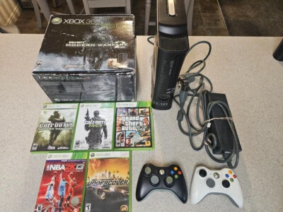 Xbox 360 Elite Call Of Duty: Modern Warfare  2 Limited Edition + 5 games+ 2 remo - Image 1 of 4