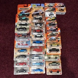 Matchbox Lot 33 kartoniert und Power Grand zufälliger Mix aus neu und älter - Bild 1 von 5