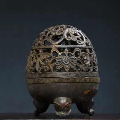 5.9"Antique dynasty Bronze qianlong mark flowers plant Three foot Incense Burner - Image 1 of 4