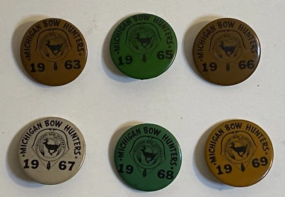 MICHIGAN BOWHUNTERS MEMBER M.B.H. PIN MICHIGAN DEER PATCHES 1963 65 66 67 68 69 - Image 1 of 4