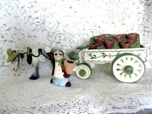 METLOX POPPYTRAIL, HORSE DRAWN FLOWER WAGON , VENDOR & HORSE- NOSTALGIA LINE - Picture 1 of 23