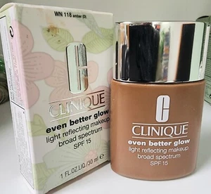 CLINIQUE Even Better Glow Light Reflecting Makeup SPF15  WN 118 AMBER - Picture 1 of 3