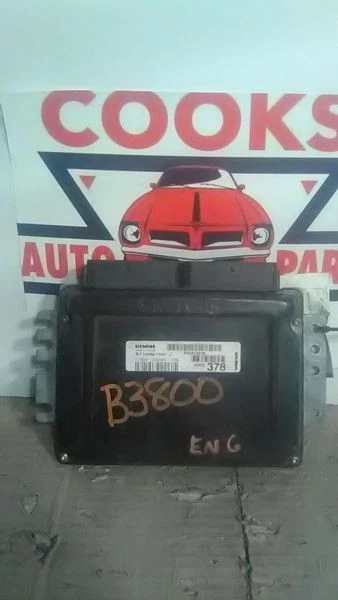 Motor ECM ECU PCM módulo computador 2002 Volvo 40 Series - Imagem 1 de 2