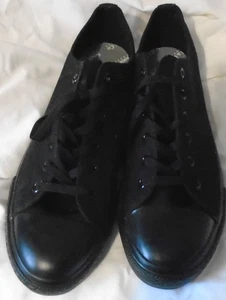 BLACK SOULCAL &CO CALIFORNIA UNISEX CANVAS PUMPS USED ONCE LACE UP UK 10 - Picture 1 of 4