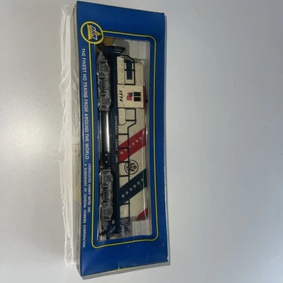 "Модель локомотива AHM Ho масштаб GP-18 ""Spirit Of 76 1776"" 512 винтаж" - Изображение 1 из 4