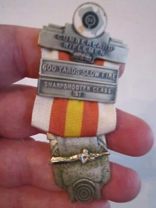 1968 CUMBERLAND RIFLEMEN MEDAL 600 YDS SLOW FIRE SHARPSHOOTER 1ST CLASS IN CASE - Picture 1 of 4