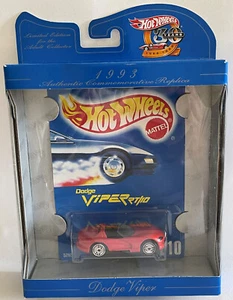 NUEVO LE HotWheels 1993 Doge Viper RT/10 30 años 1968-1998 réplica auténtica comm - Imagen 1 de 7