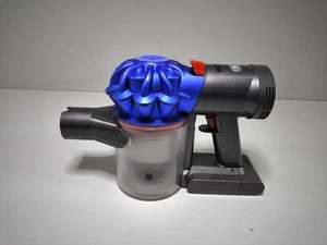Dyson V7 Staubsauger - Gebraucht, Schwach Batterie - Bild 1 von 9
