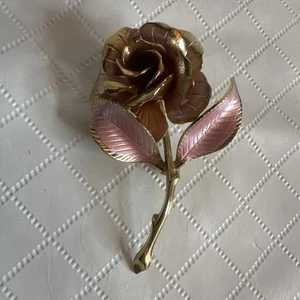 Beautiful Vintage Cerrito Gold Tone Pink Rose Brooch Pin - Picture 1 of 4