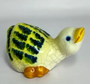 Small Ceramic Duckling Green Yellow Signed Manuello Caltagirone Crazing - Picture 1 of 6