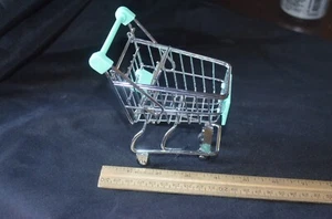 Realistic Action Figure Shopping Cart Metal - Picture 1 of 7