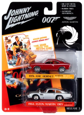 James Bond JOHNNY LIGHTNING 2 PACK 1964 ASTON MARTIN DB5 & 1974 AMC HORNET 1:64 - Image 1 of 4