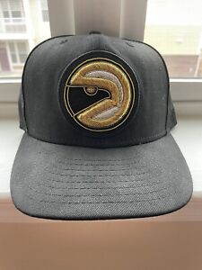 NBA Atlanta Hawks New Era 59Fifty Black/Gold Cap Hat Size 7 1/4
