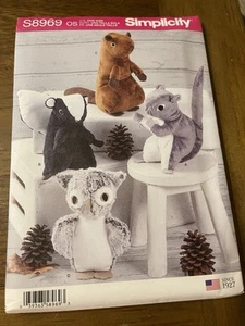 Patrón Simplicity S8969 ~ Animales de peluche del bosque ~ Ardilla ~ Mofeta ~ Búho ~ Castor - Imagen 1 de 3