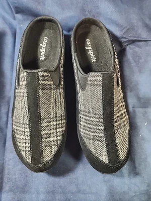 WOMENS EASY SPIRIT TRAVELTIME Black AND WHITE PLAID SLIP ON SHOES 9 W - Image 1 of 4