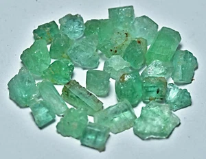 Lotto smeraldi grezzi naturali dal Panjshir Afghanistan 13,90 carati - Foto 1 di 6