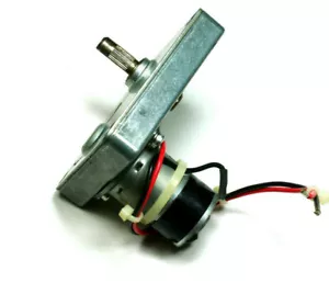 Molon Gear Motor, 22 RPM to 45 RPM, 12V to 24VDC  - Picture 1 of 1