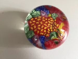 CollecBeautiful Art Glass Paperweight Yellow Stars on Red Base W/Flowers Leaves - Picture 1 of 4