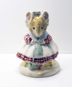 Beatrix Potter Beswick "Old Woman Who Lived In Shoe Knitting" 1983 England - Bild 1 von 5
