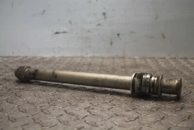 Kawasaki ZZR600 2007 eje trasero Foto 1 de 4