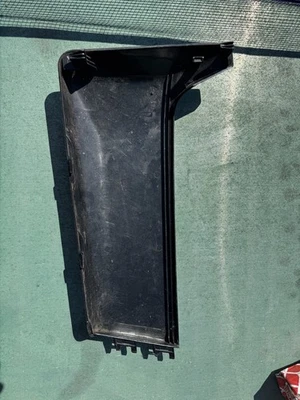 Mercedes-Benz W201 190E Front Left Door Pocket 2017270164 - Image 1 of 2