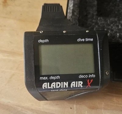 ALADIN AIR X SCUBA DIVE DIVING COMPUTER TANK DATA W CASE & MANUAL - Image 1 of 4