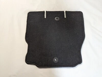 Alfombrilla trasera Jeep Wrangler (JL) 2018 Chrysler 6BR85TX7AB Foto 1 de 4