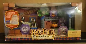 2001 Mattel Harry Potter HAGRID'S HUT World Of Hogwarts Playset NIB - Picture 1 of 5