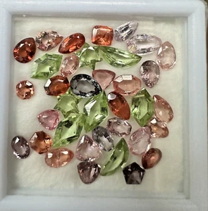 Lote de 25,55 quilates de espinela natural brillante y peridoto piedras preciosas sueltas - Imagen 1 de 4