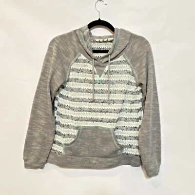 Suéter Pullover Miss Me Mujer Pequeño con Capucha Gris Metálico Verde Azulado Bolsillo Canguro Foto 1 de 4