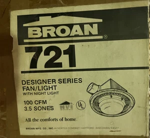 Broan 721 Round Wood Exhaust Fan/Light - Picture 1 of 1
