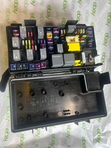 15-17 DODGE GRAND CARAVAN TOWN COUNTRY FUSE BOX TIPM 68163904AB - Picture 1 of 1