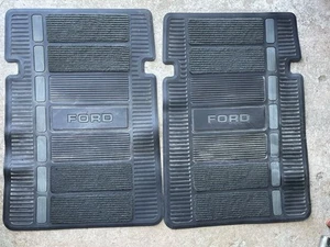 Vintage Plasticolor Ford Floor Mats Gray And black Set Of Two Fseries BRONCO - Bild 1 von 4
