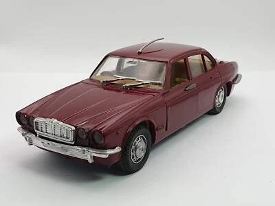 Jaguar XJ6 Polistil 1/24 - Immagine 1 di 4