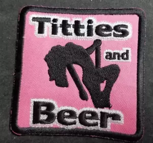 Parche bordado Tetas y Cerveza envío a todo el mundo aprox 3x3" - Imagen 1 de 2