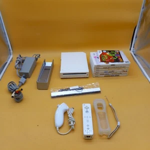 Wii Nintendo console bundle Games includes all items in Picture - Picture 1 of 19