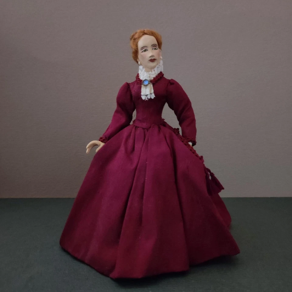 Miniature 1/12" dollshouse One of a Kind Lady Doll in Mid Victorian Fashion - Immagine 1 di 4