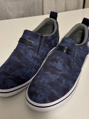 Zapato de cubierta XTRATUF Sharkbyte Eco Camo para hombre - talla 8,5 sin cordones azul Foto 1 de 4